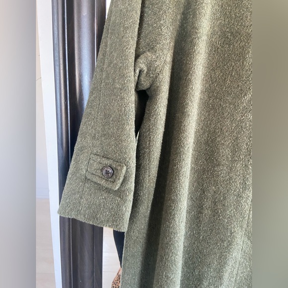 DONATED! Vintage wool/mohair/alpaca blend coat in green small/medium - Picture 9 of 9